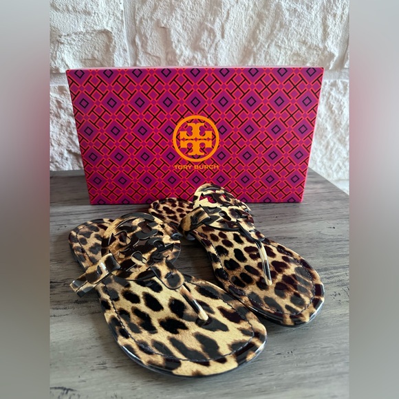 Tory Burch Patent Leather Leopard Print Sandal (7) - Picture 4 of 10